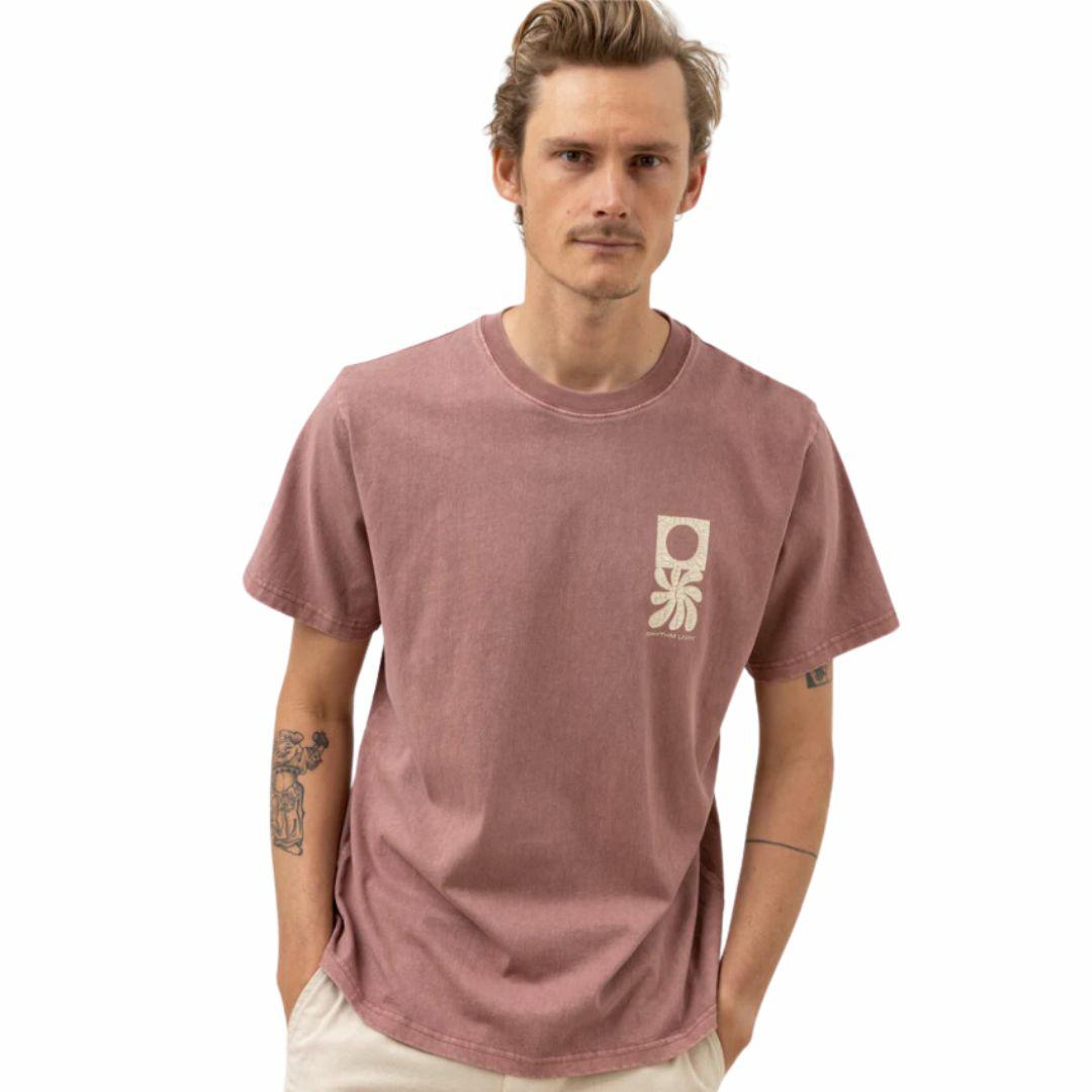Flora Vintage Ss T-shirt Mens Tops Colour is Guava